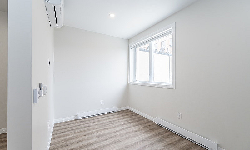 Studio Suite Availab...