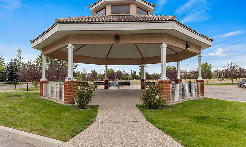 2 Bed, 2 Bath Condo ...