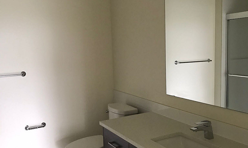 Stunning 1 Bedroom A...