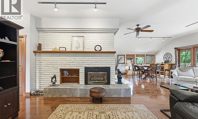 1675 Penticton Avenu...