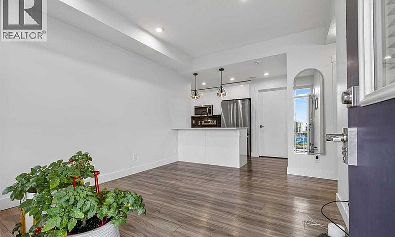 214 Seton Passage Se...