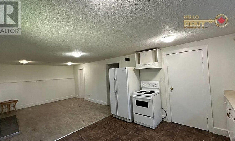 Suite-3739 Rumble St...