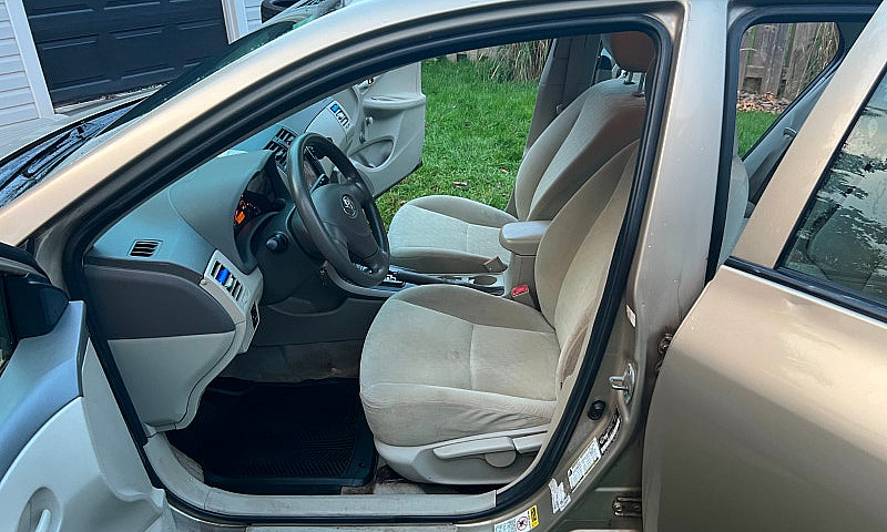 2010 Toyota Corolla ...