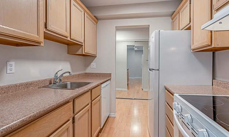 Charming Unit!...