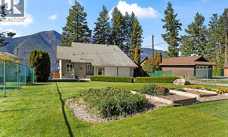 12531 Lewis Bay Road...