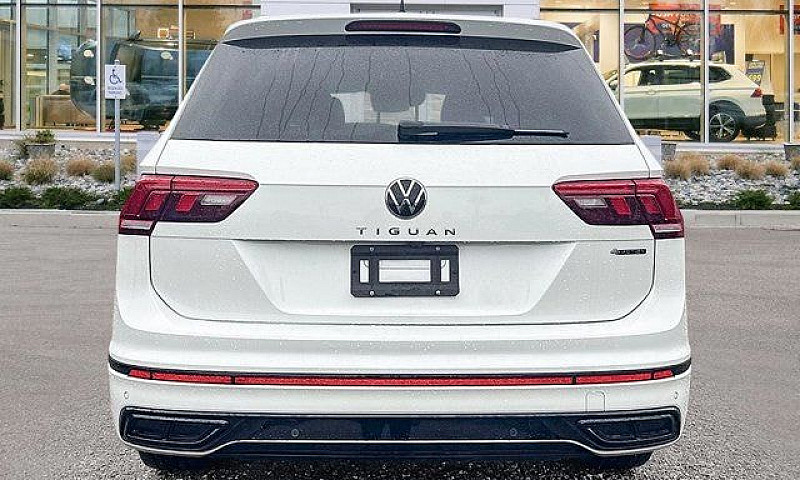 2022 Volkswagen Tigu...