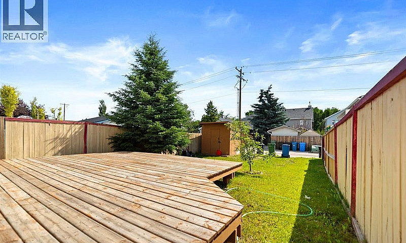 221 Tarington Close ...