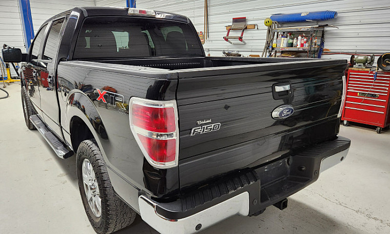 2013 Ford F150  4X4 ...