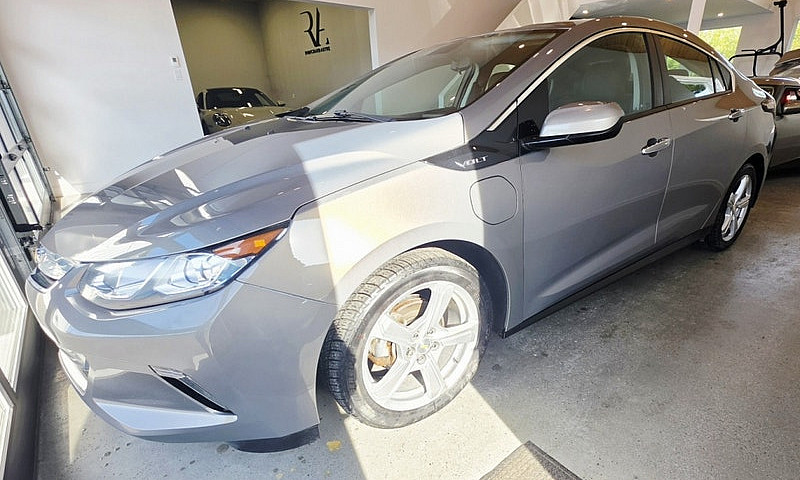 2017 Chevrolet Volt ...