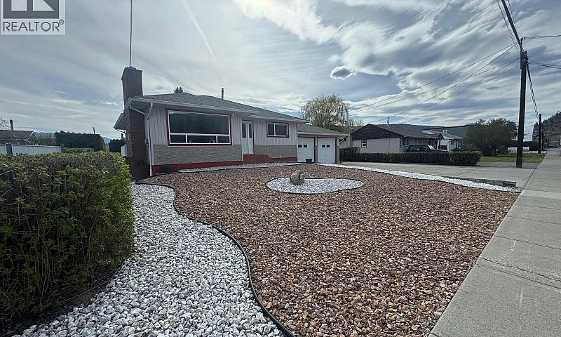 2176 Merritt Avenue ...