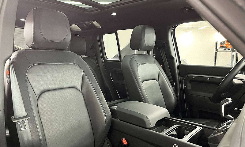 2024 Land Rover Defe...