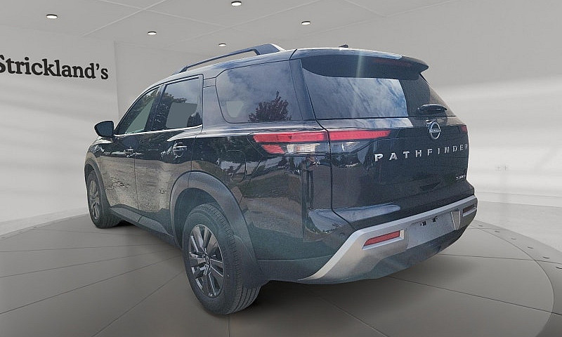 2024 Nissan Pathfind...