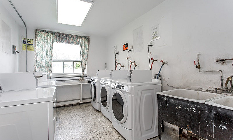 3250 Keele Apartment...