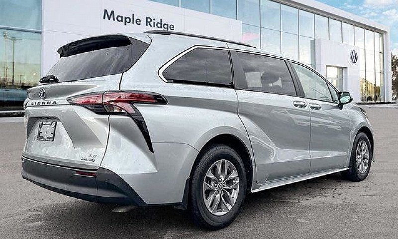 2022 Toyota Sienna L...