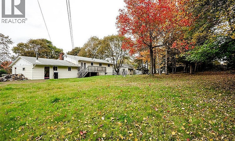 118 Myles Avenue Qui...