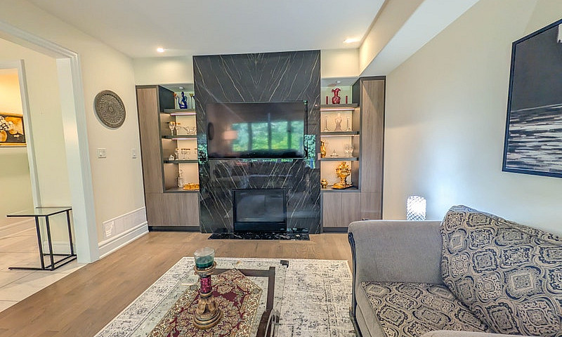 7868 Odell Cres, Nia...