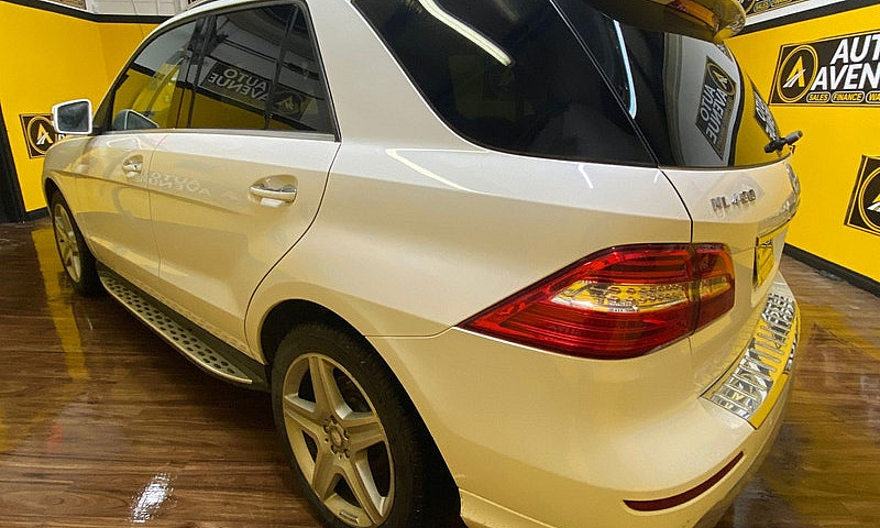2015 Mercedes-Benz M...