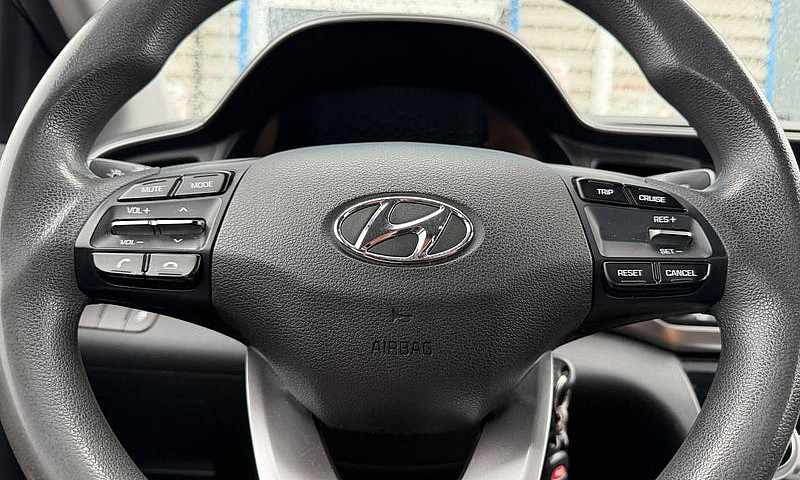 2020 Hyundai Elantra...