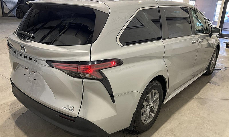Toyota Sienna Xle Ti...