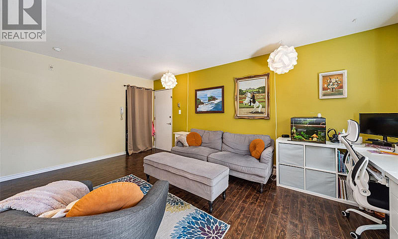 356 Burnside Rd W Sa...