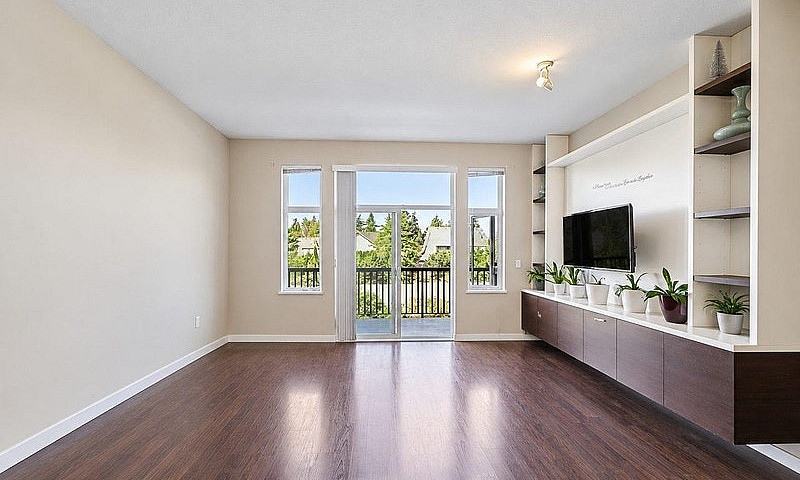 29 10415 Delsom Cres...