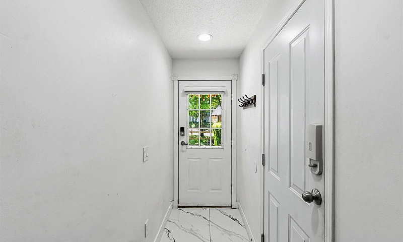 43 12778 66 Avenue S...
