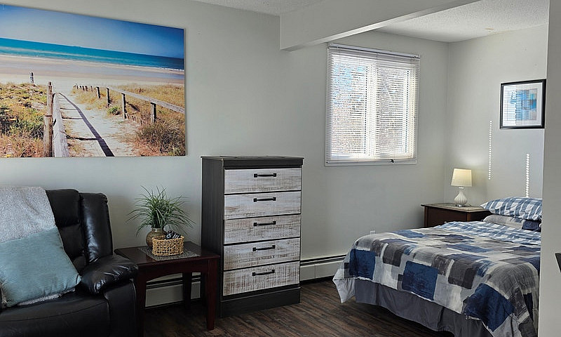 Fully Furnished, All...