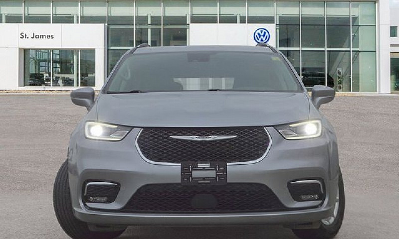 2021 Chrysler Pacifi...