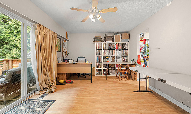 2 Story Family Home ...