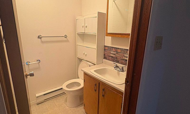 Two Bedroom 1 Bathro...