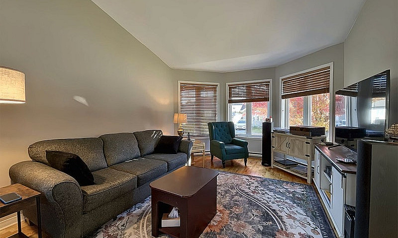 $609,900 - Bungalow ...
