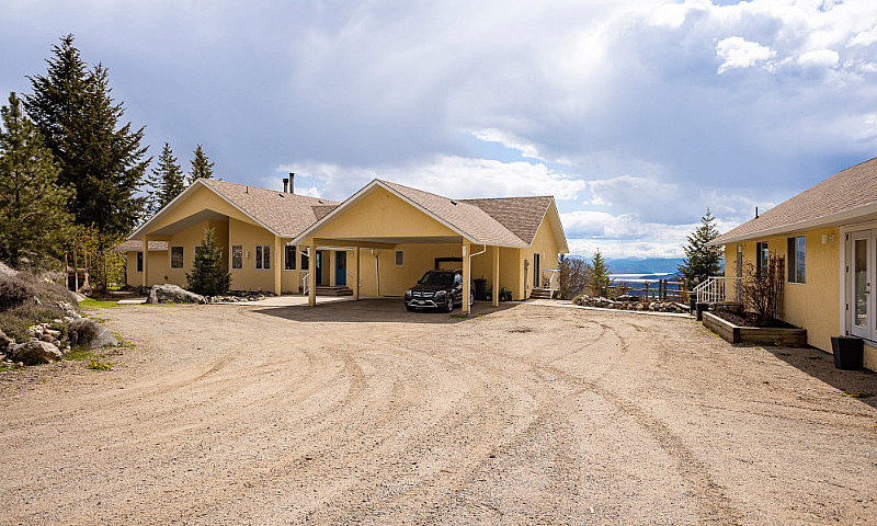 Spectacular Home On ...