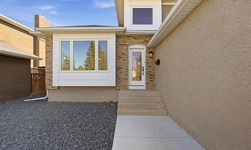 10 Hamilton Meadows ...
