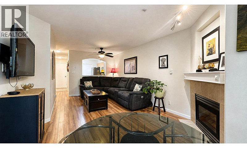 106 8495 Jellicoe St...