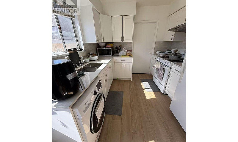 3470 Dundas Street V...
