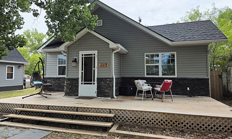 Home For Sale! 107 M...