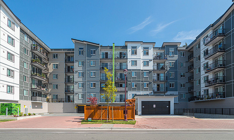 New Apartment Buildi...
