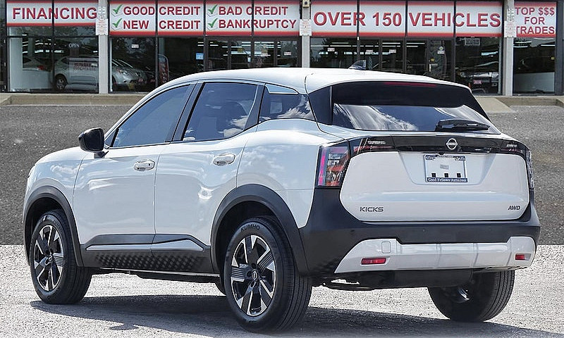 2026 Nissan Kicks Sv...