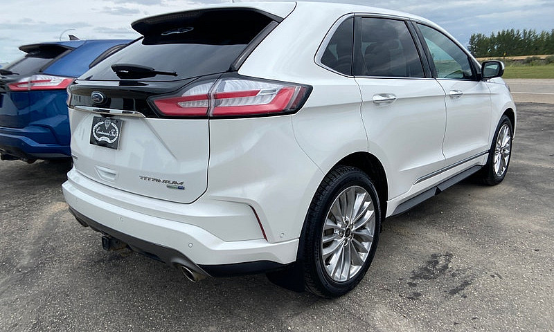 Ford Edge Titanium 2...