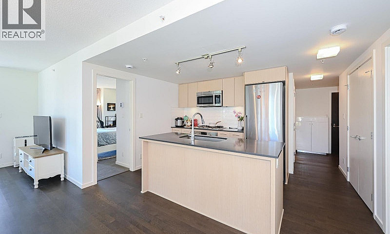 1001 7788 Ackroyd Ro...