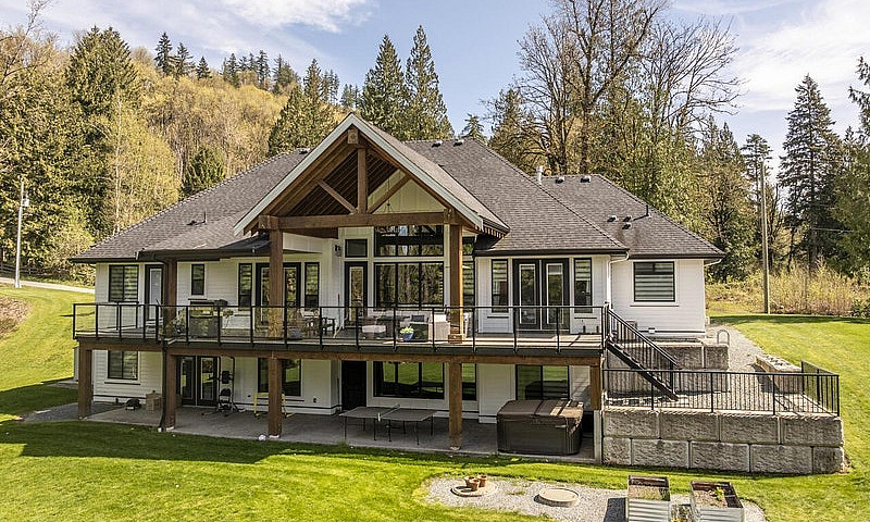 9409 Erickson Street...