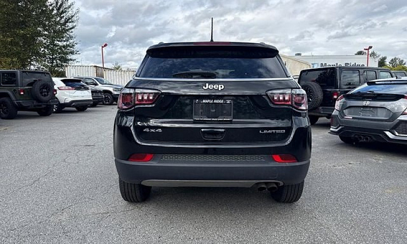 2022 Jeep Compass Li...