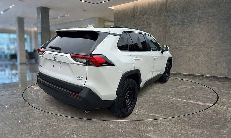 2022 Toyota Xle Prem...