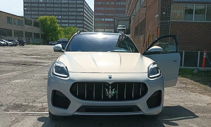 2024 Maserati Grecal...