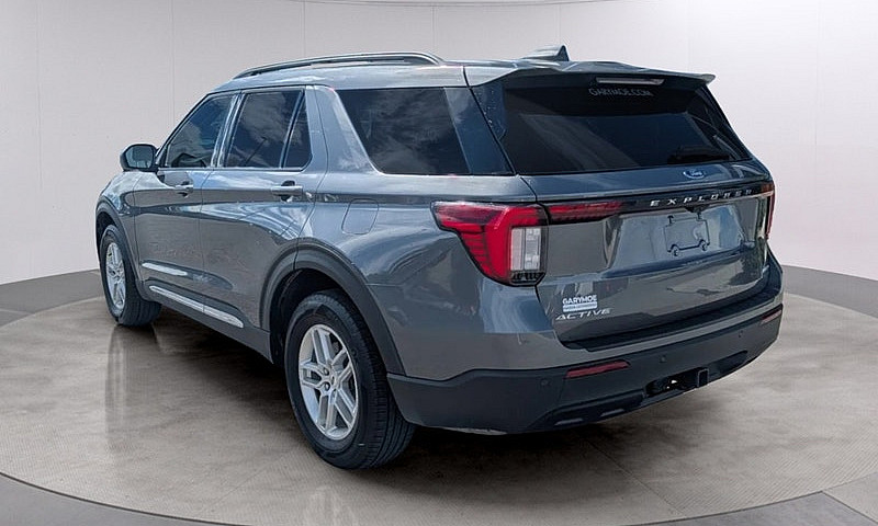 2025 Ford Explorer A...