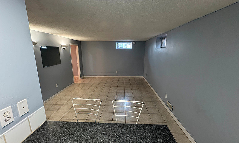 1Bed - 1 Bath - Sepa...