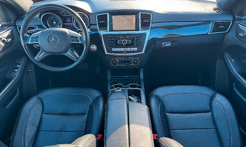 2013 Mercedes-Benz M...