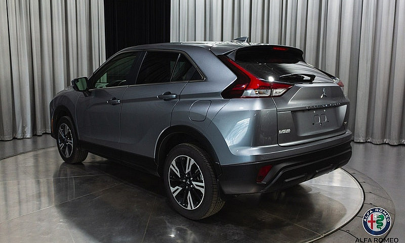 2025 Mitsubishi Ecli...