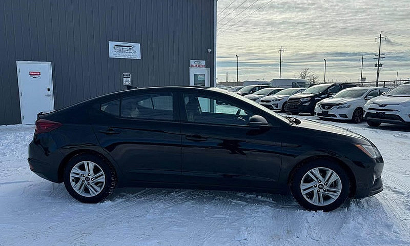 2020 Hyundai Elantra...