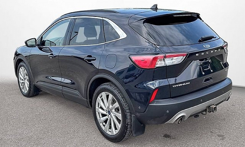 2021 Ford Escape Tit...